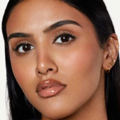 ZOEVA Pout Plumper Volumizing Lipgloss Universelles, Rosiges Nude 3,4 Ml -Kosmetikgeschäft 2535319 ZOEVA Pout Plumper Volumizing Lipgloss Universelles rosiges Nude 3 4 ml.e96e98ae