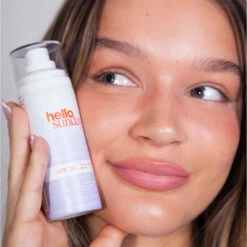 Hello Sunday The Retouch One Face Mist SPF 30 75 Ml -Kosmetikgeschäft 2564734 hello sunday the retouch one Face mist SPF 30 75 ml.e4fd0889